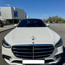 rent_mercedes_s-223_white_9