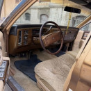 rent_retro_cadillac_de_ville_7
