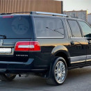 rent_lincoln_navigator_black_3