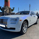 rent_rolls_royce_Ghost_white_1a