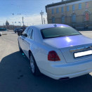 rent_rolls_royce_Ghost_white_1e